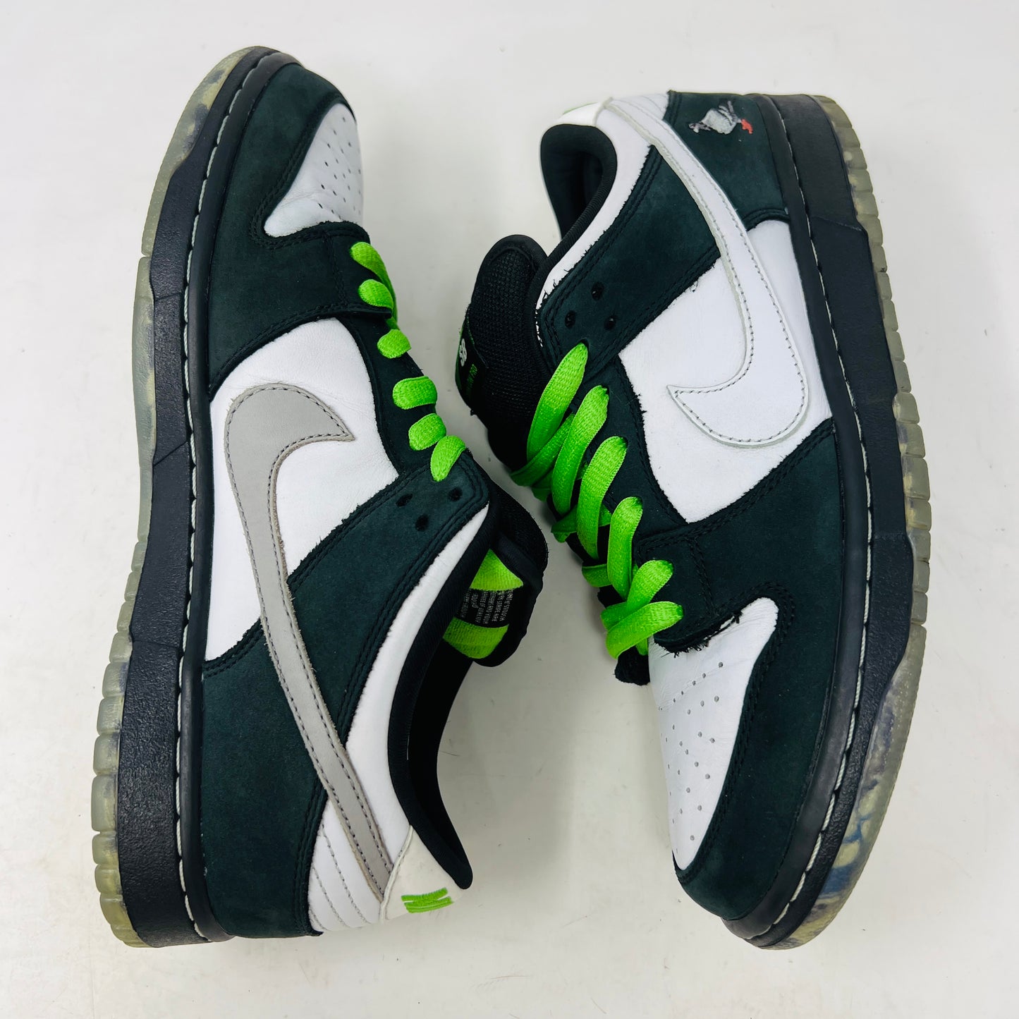 Nike SB Dunk Low Staple Panda Pigeon