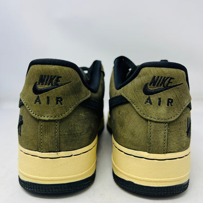 Nike Air Force 1 Low SP Undefeated Ballistic Dunk vs. AF1