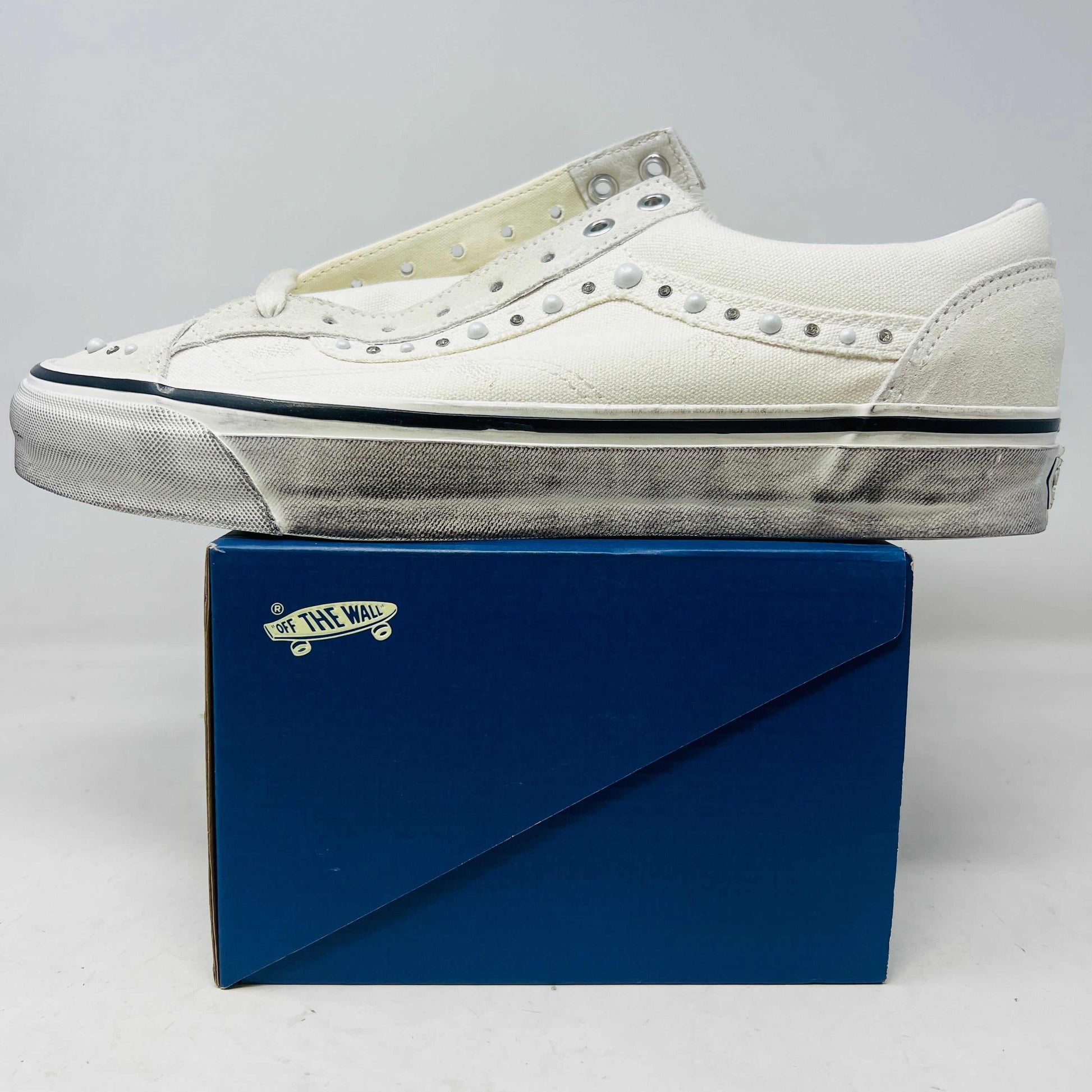 Vans OTW Old Skool 36 Pearlized Pack Marshmallow sneaker on blue Vans box brand new 2025 model