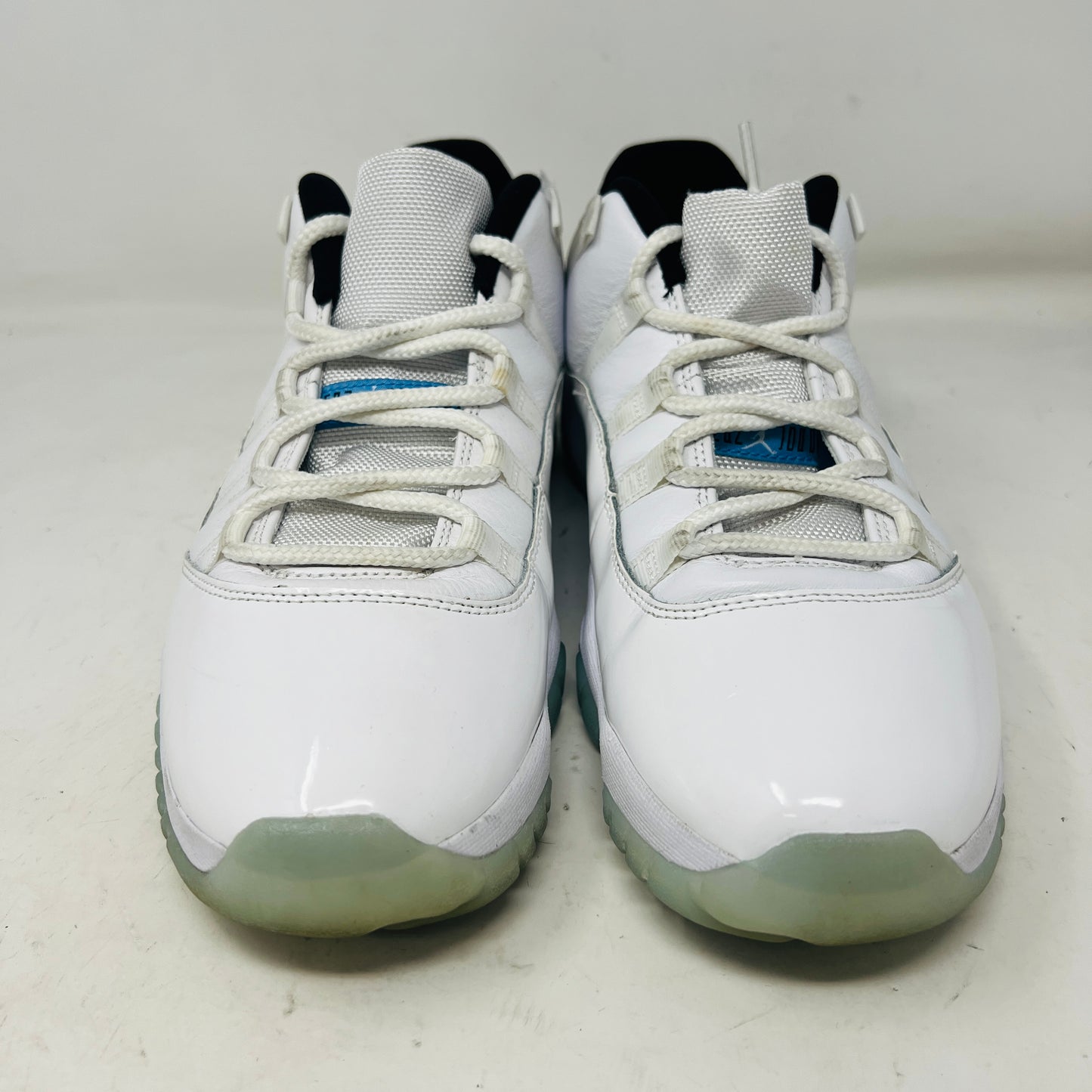 Jordan 11 Retro Low Legend Blue