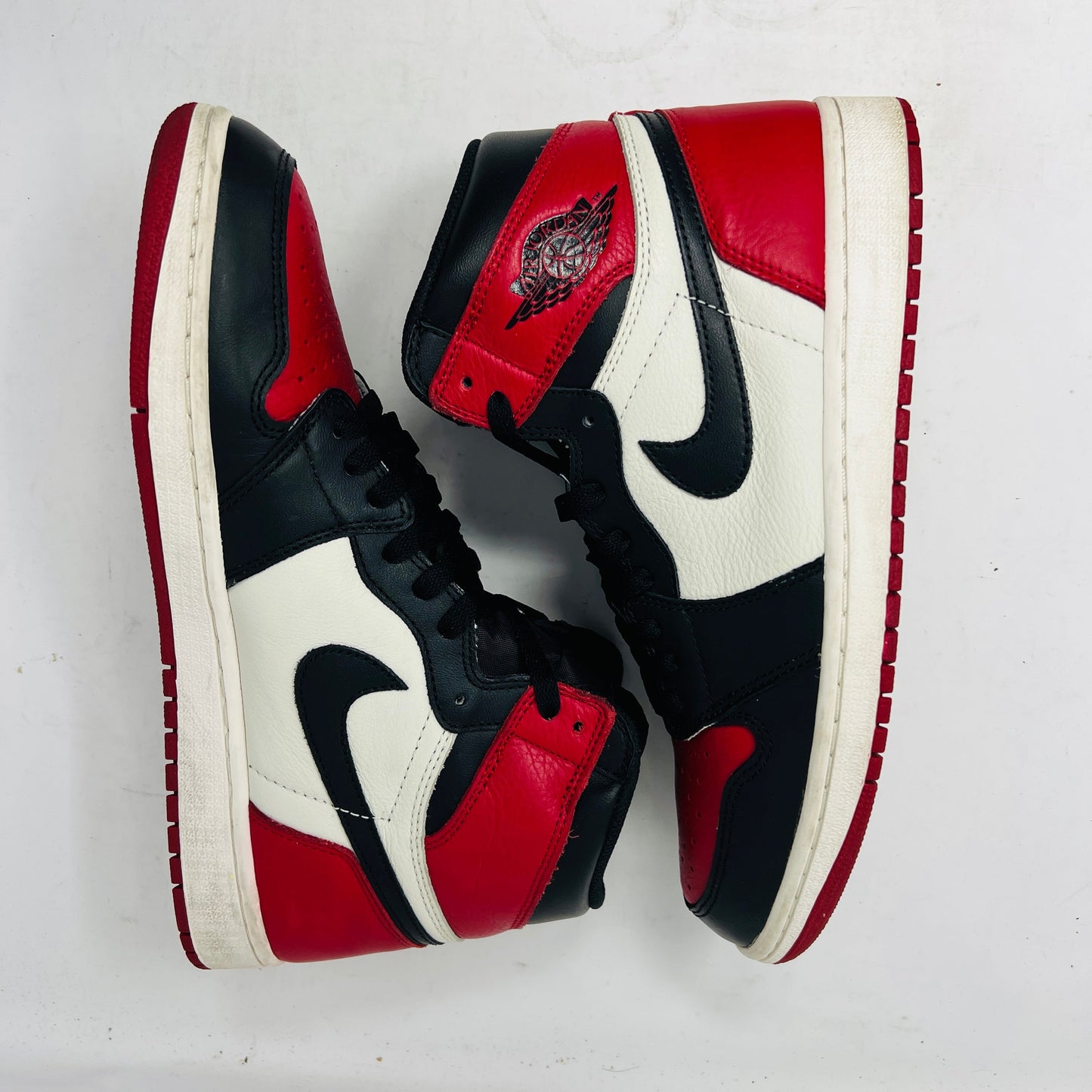 Jordan 1 Retro High Bred Toe