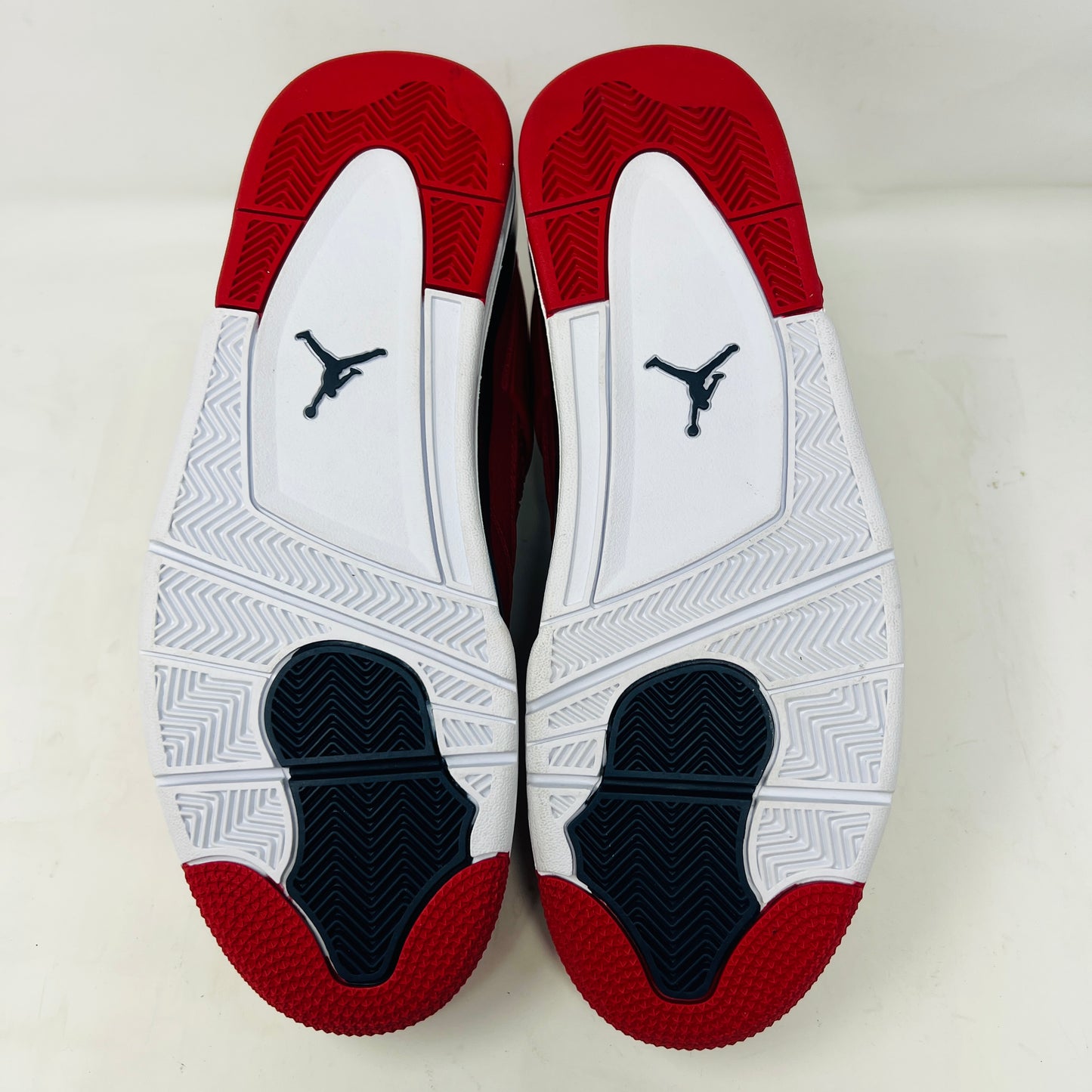 Jordan 4 Retro FIBA (2019)
