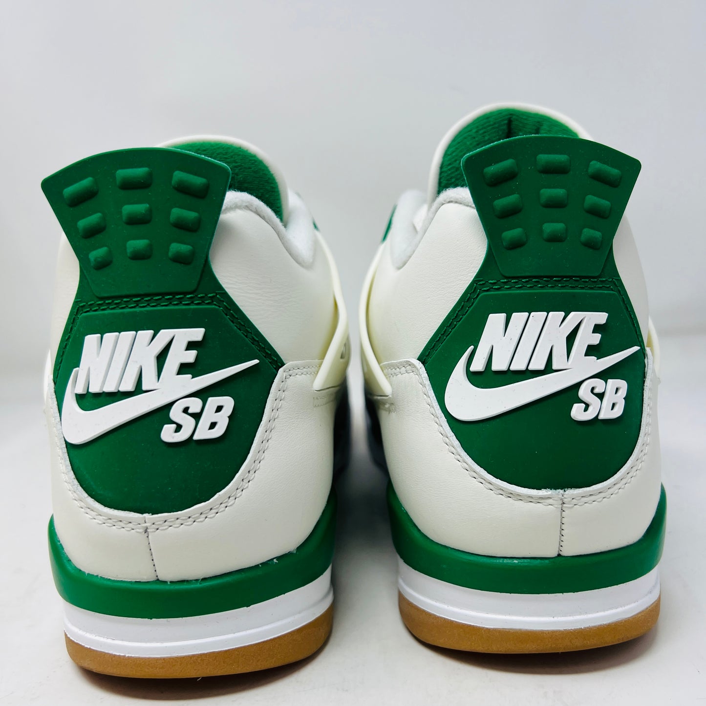 Jordan 4 Retro SB Pine Green