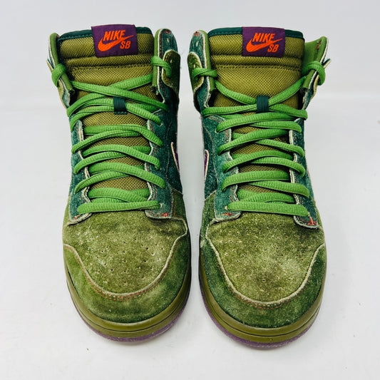 Nike SB Dunk High Skunk 420
