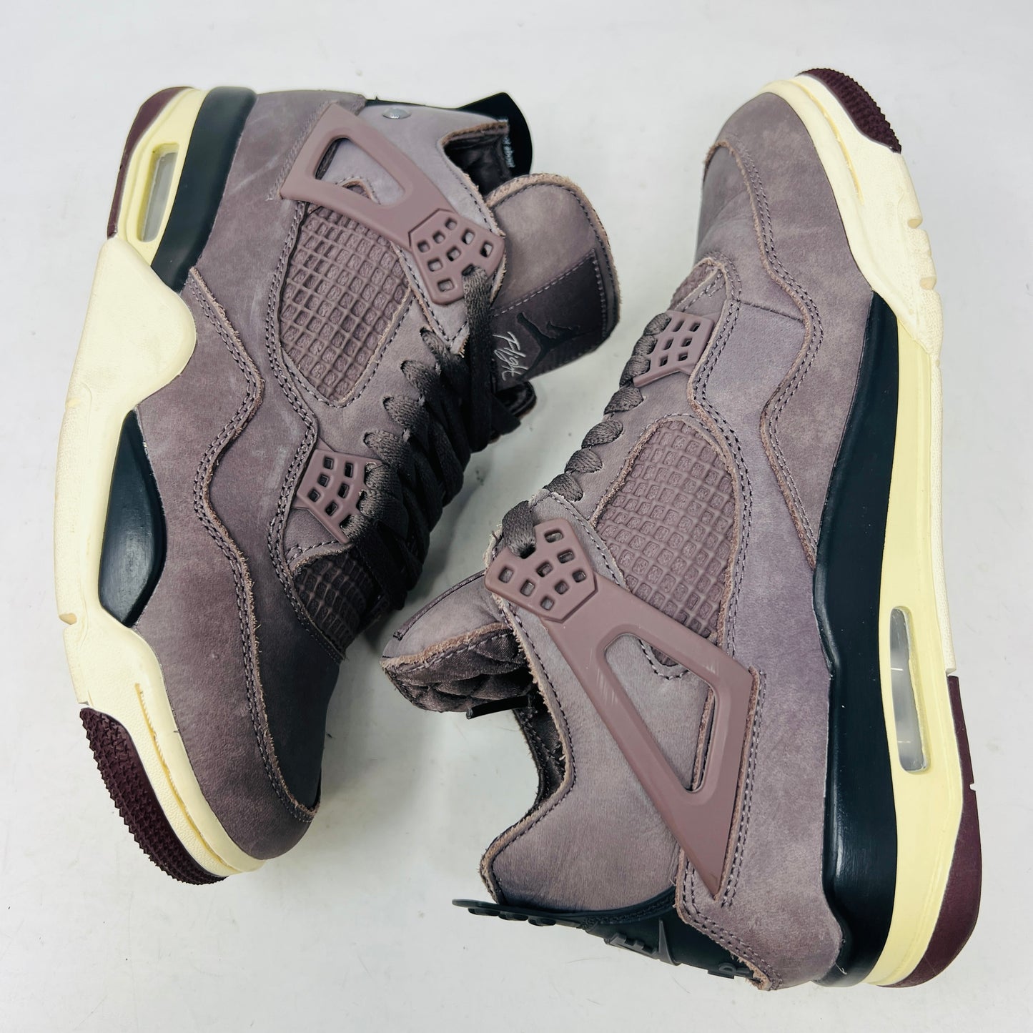 Jordan 4 Retro SP A Ma Maniére Violet Ore