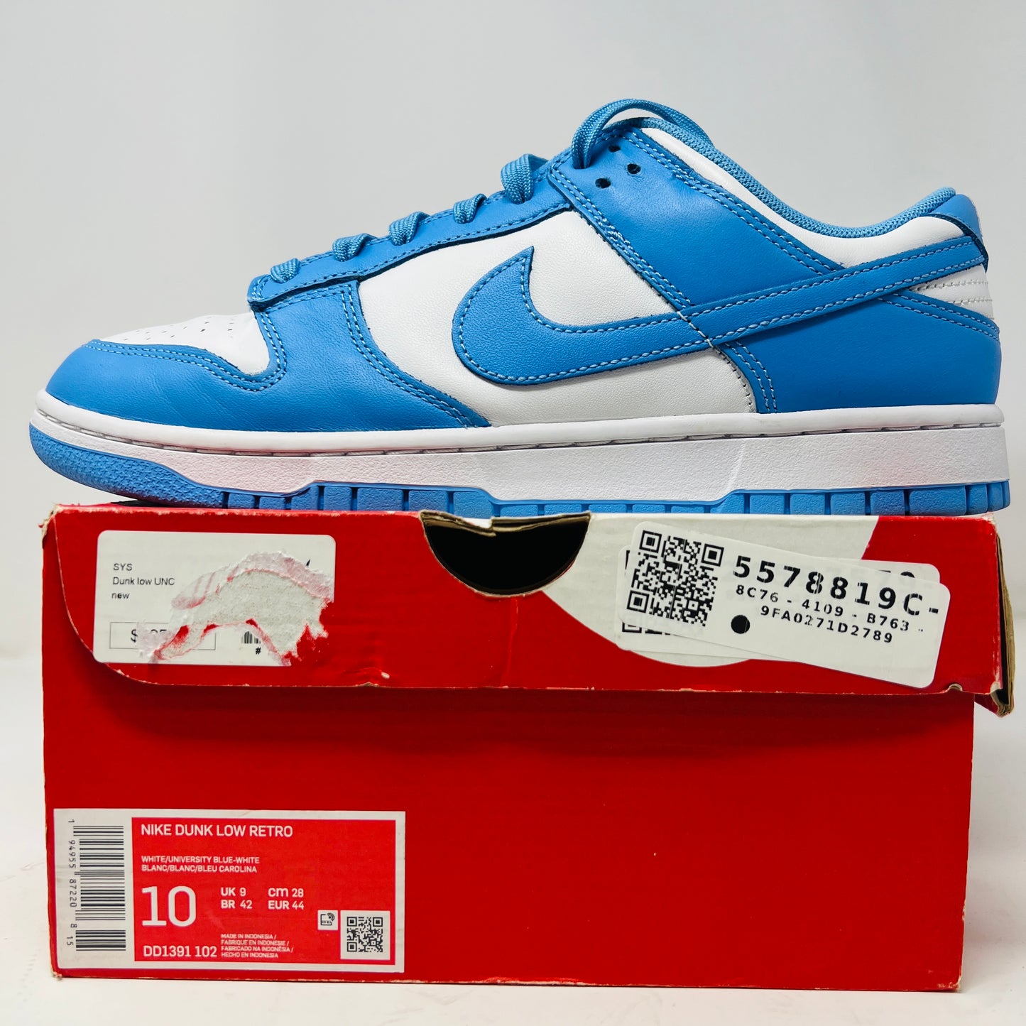 Nike Dunk Low UNC (2021)