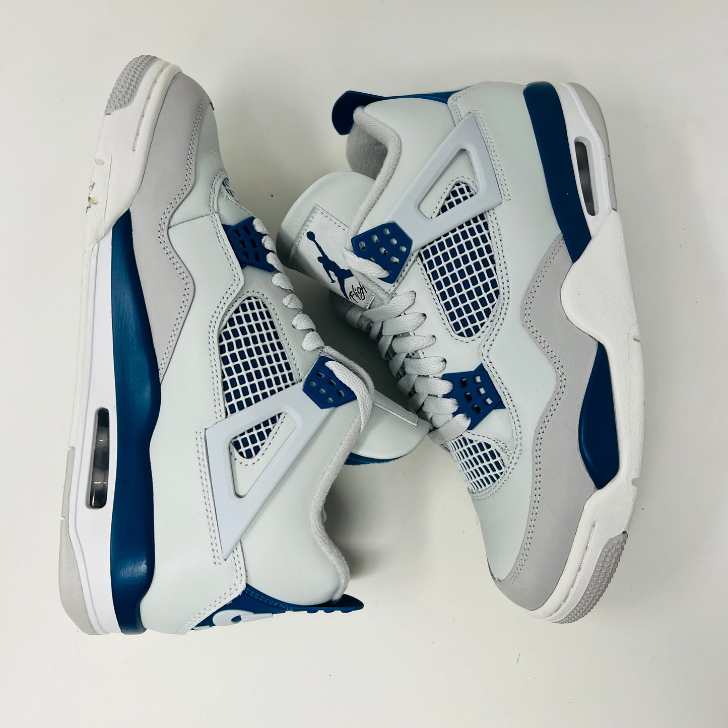 Jordan 4 Retro Military Blue (2024)
