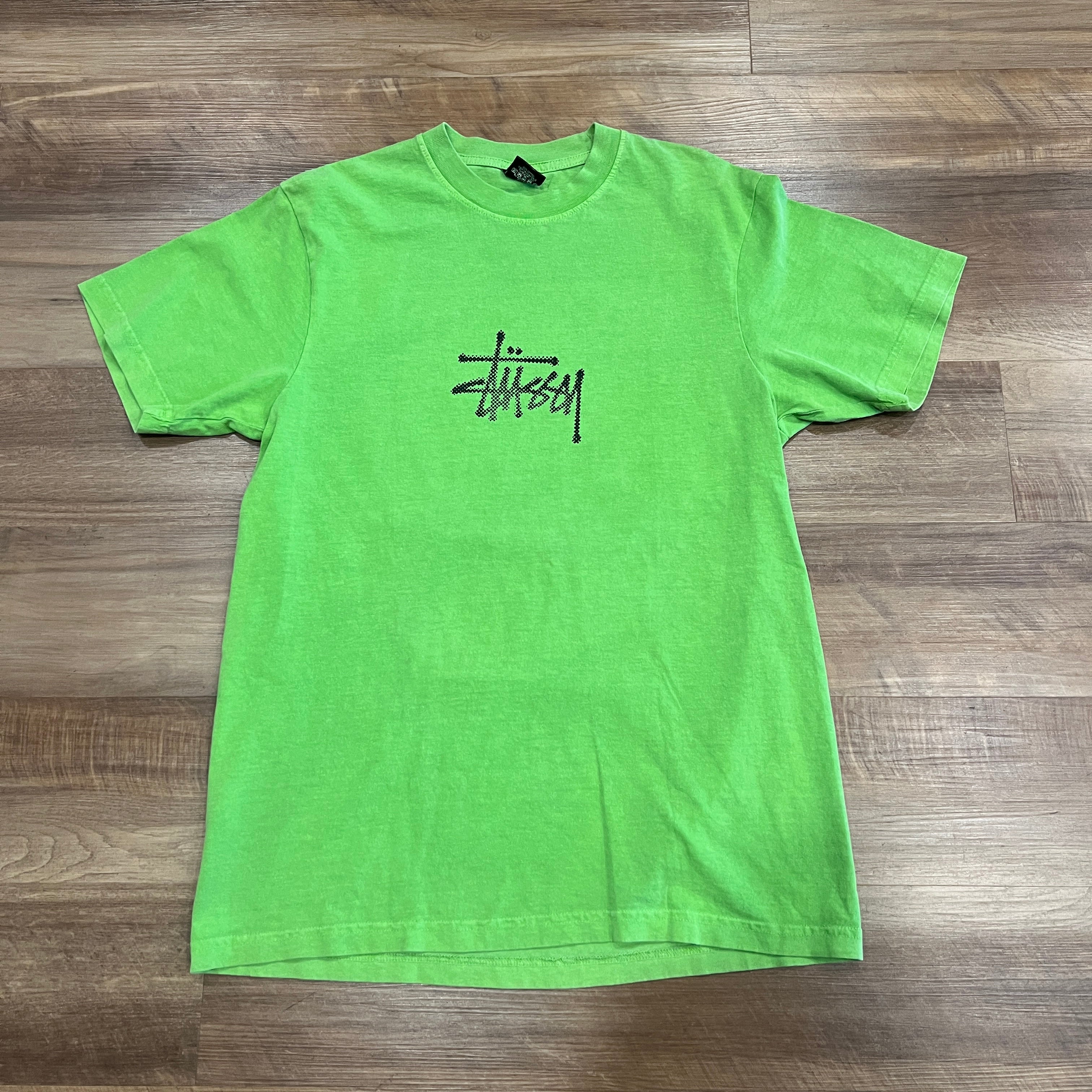 Stussy Surf Tomb Pigment Dyed Tee 'Green' – Holy Ground
