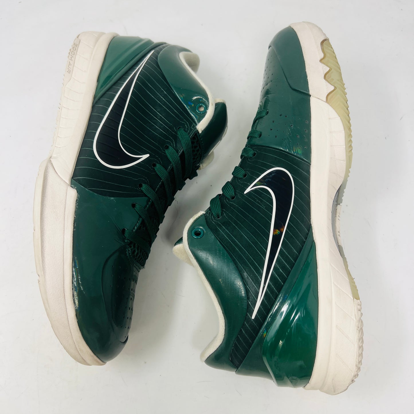 Nike Kobe 4 Protro Undefeated Milwaukee Bucks