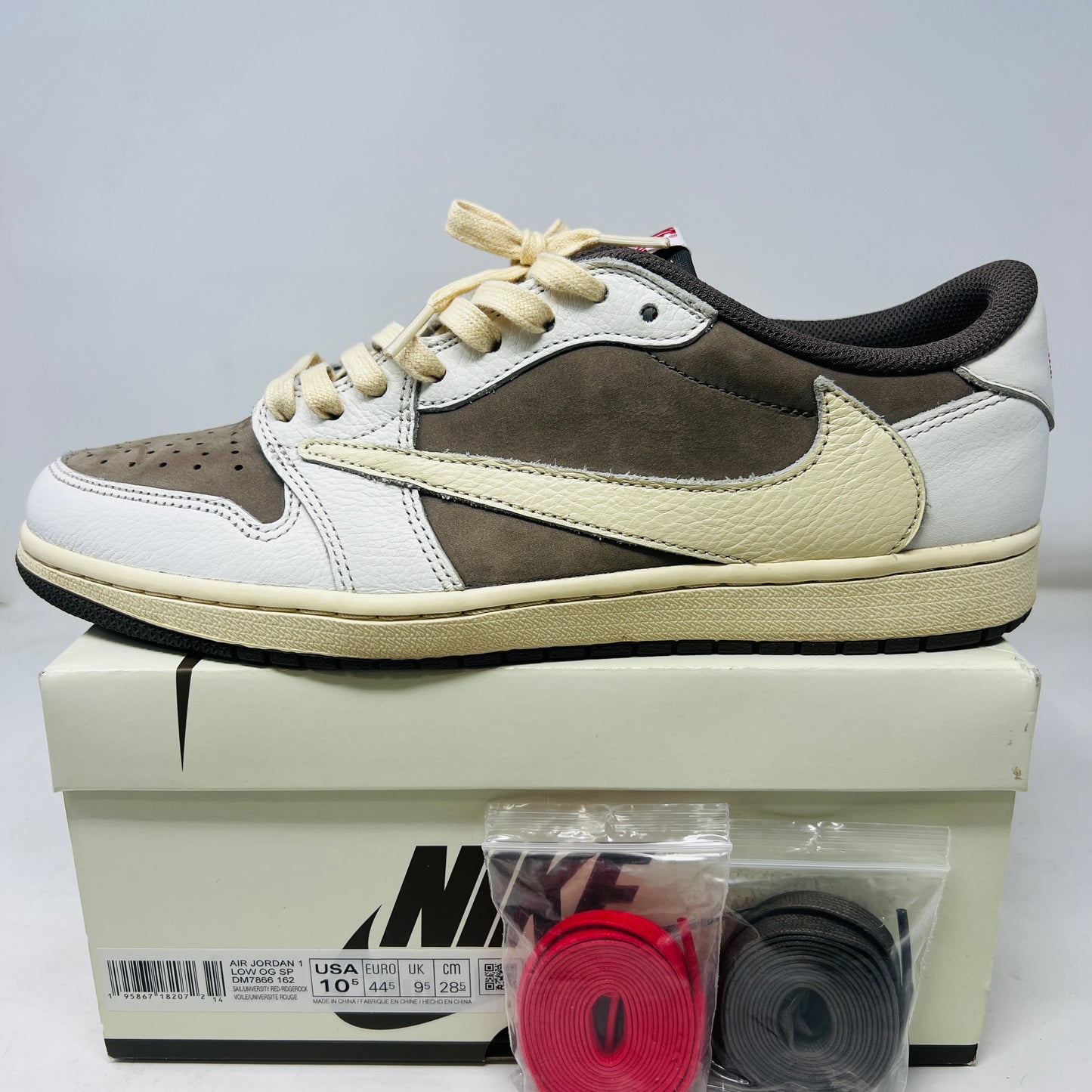 Jordan 1 Retro Low OG SP Travis Scott Reverse Mocha