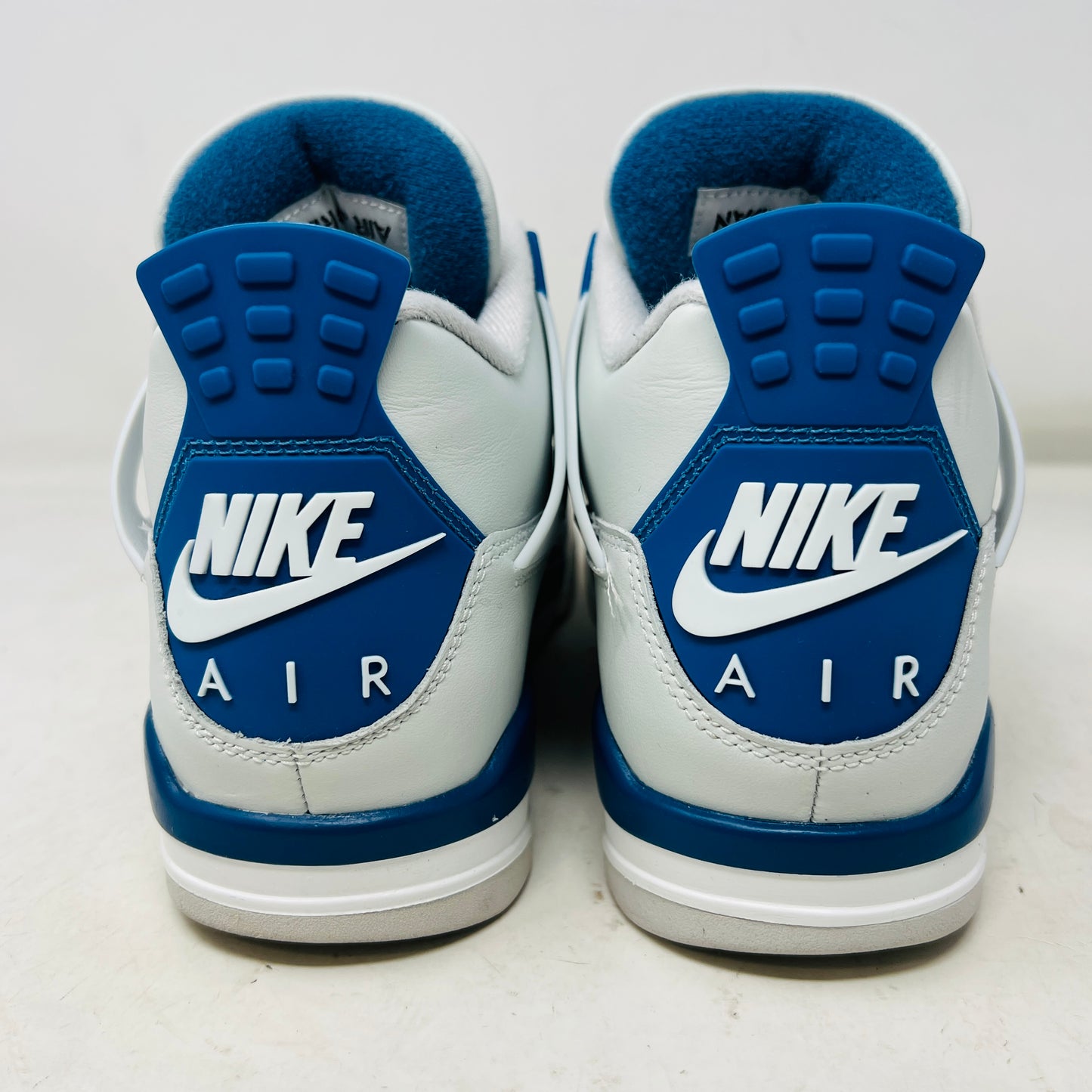 Jordan 4 Retro Military Blue (2024)