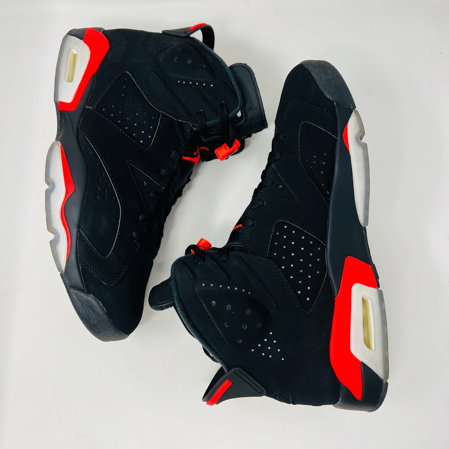 Jordan 6 Retro Black Infrared (2019)