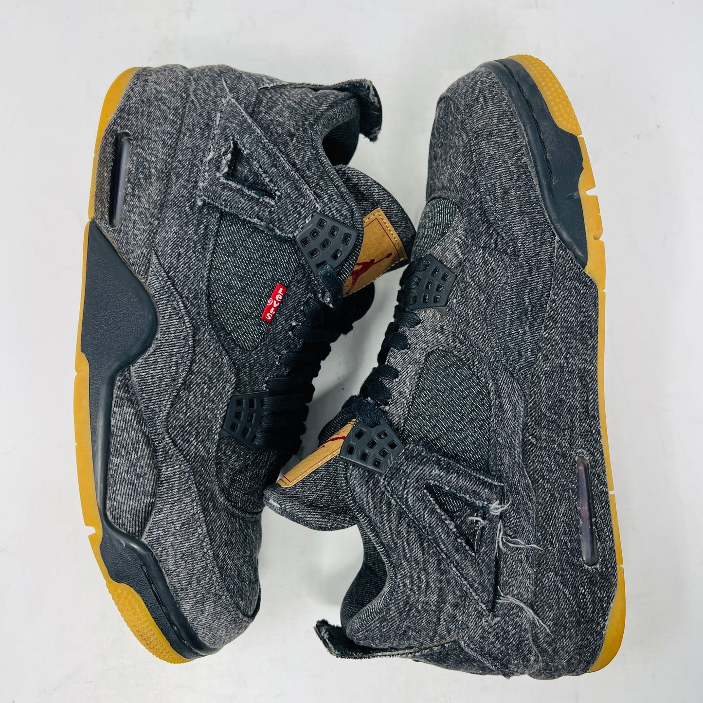 Jordan 4 Retro Levi's Black (Levi's Tag)