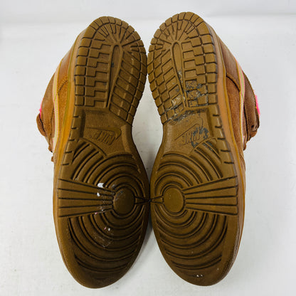 Nike SB Dunk Low Gibson Guitar Case