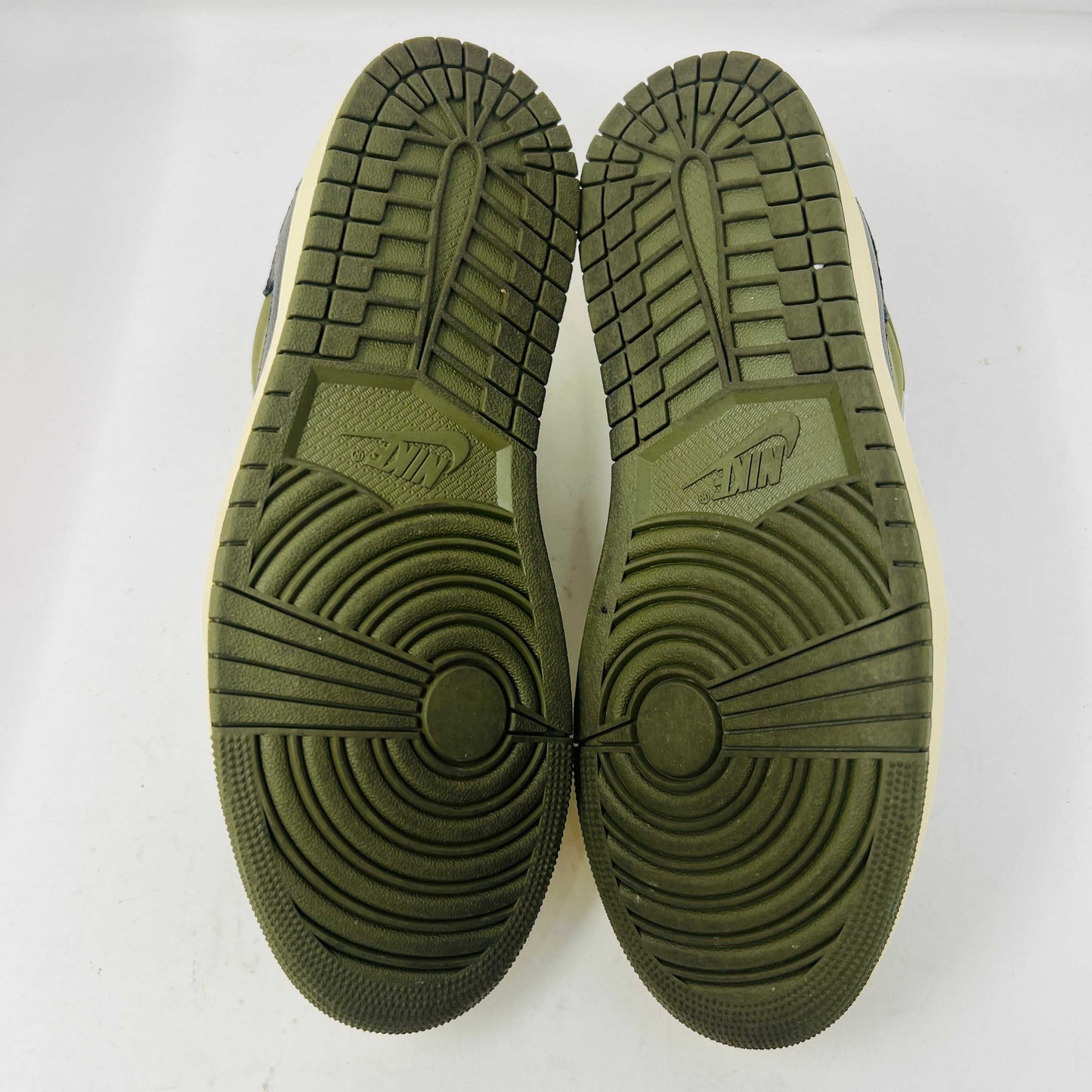 Jordan 1 Retro Low OG SP Travis Scott Medium Olive