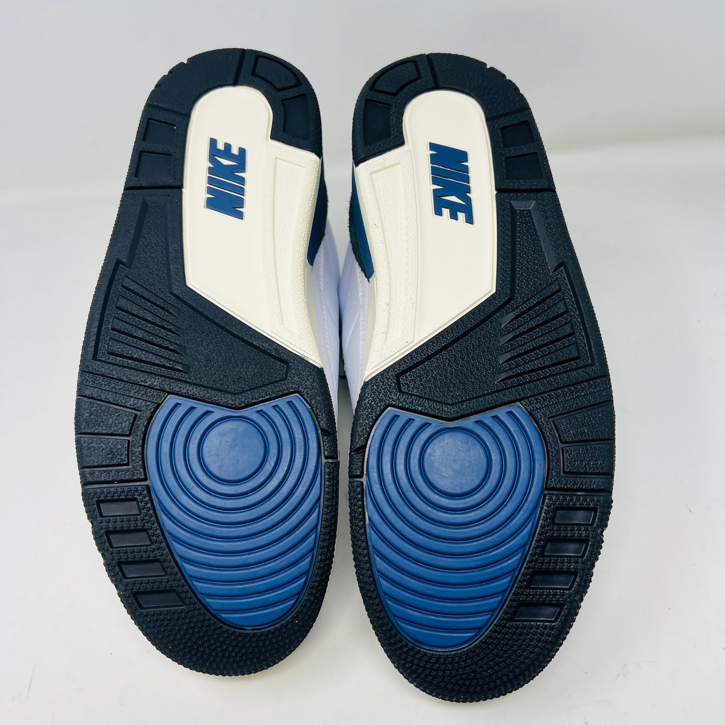 Jordan 3 Retro OG SP A Ma Maniére Diffused Blue