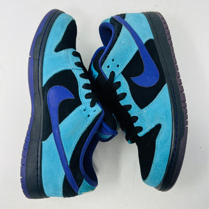 Nike SB Dunk Low Skeletor