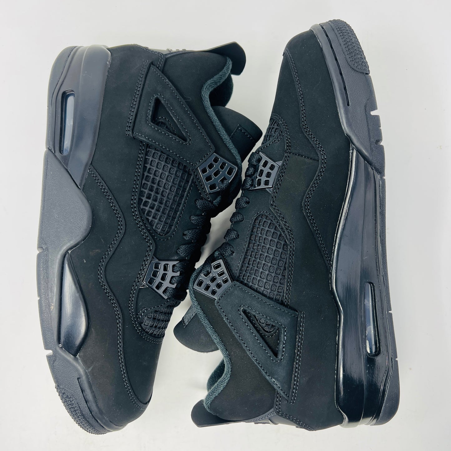 Jordan 4 Retro Black Cat (2025)