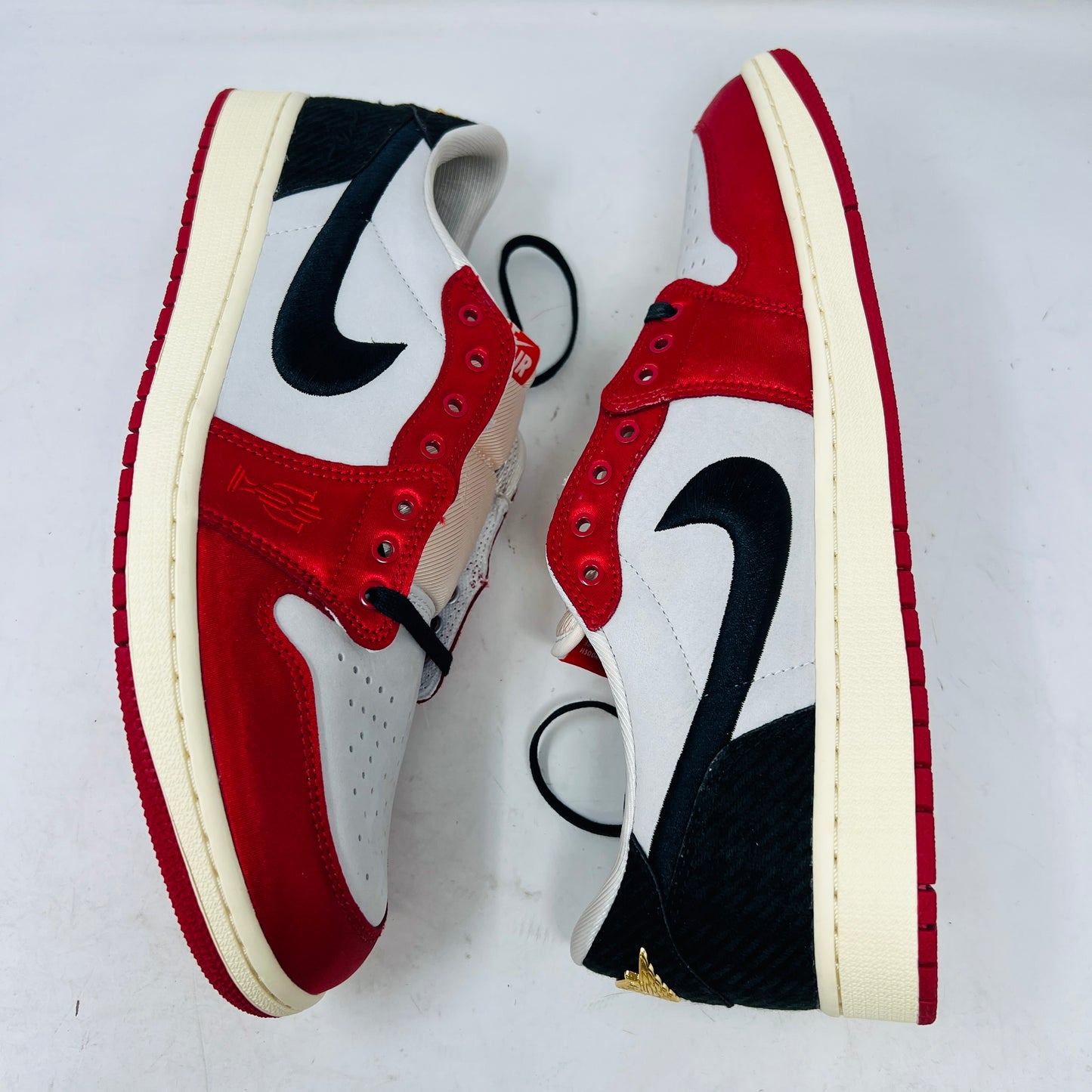 Jordan 1 Retro Low OG Trophy Room Rookie Card Away