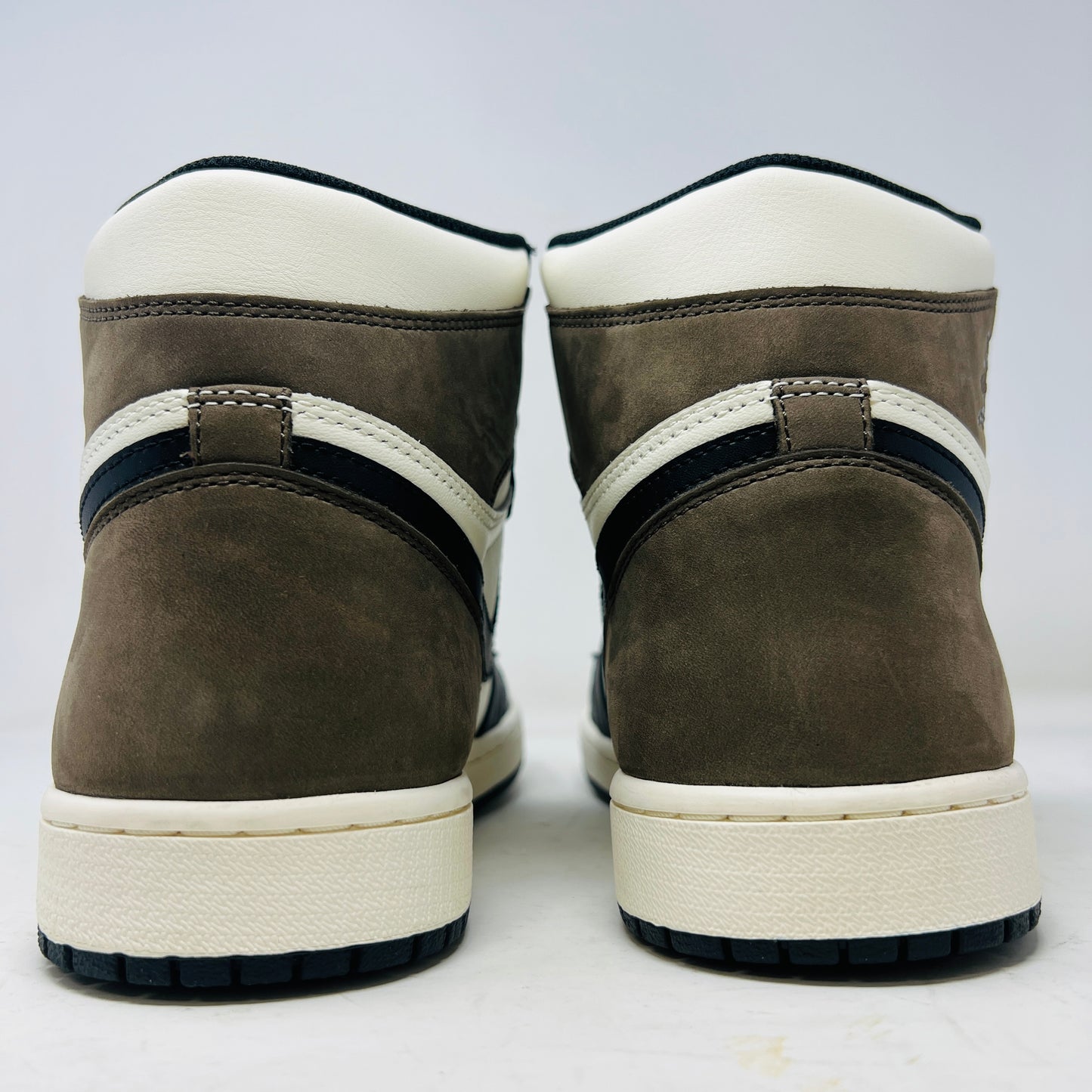 Jordan 1 Retro High Dark Mocha