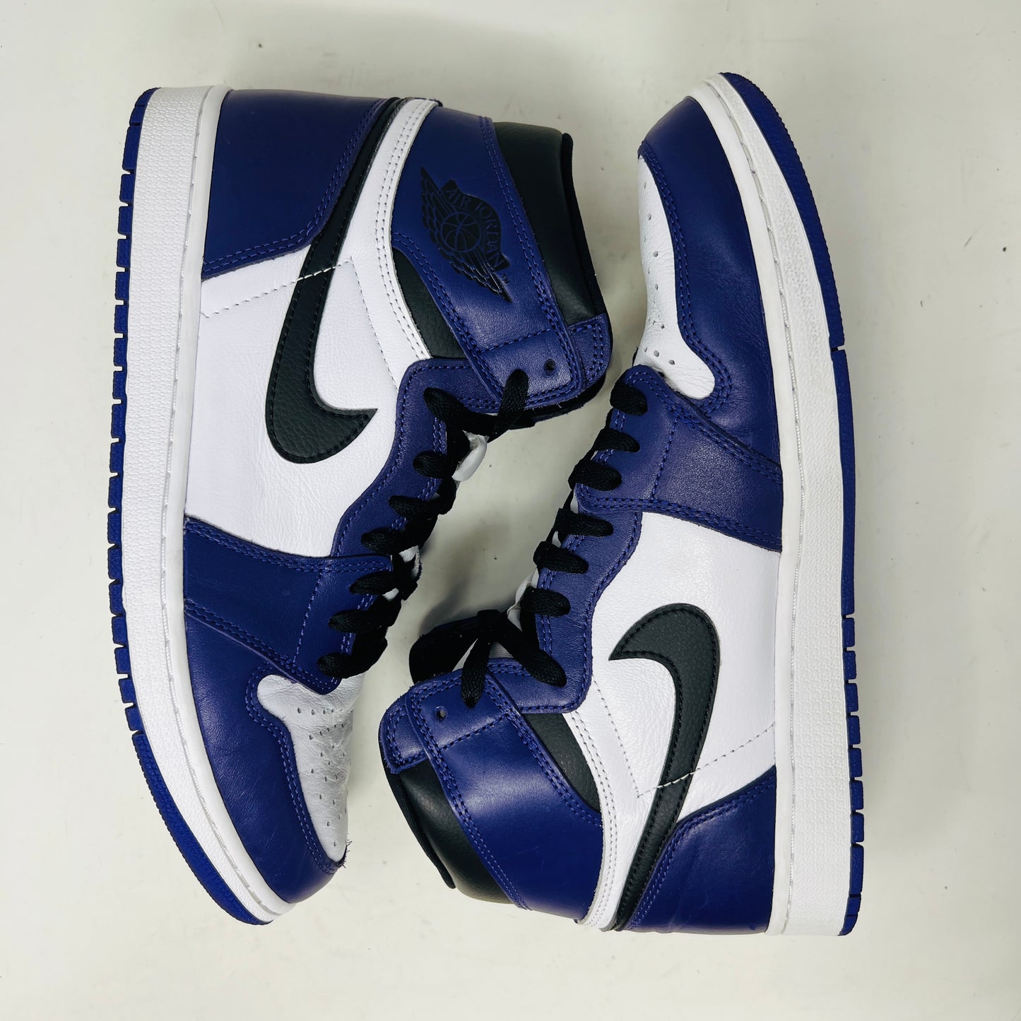 Jordan 1 Retro High Court Purple White
