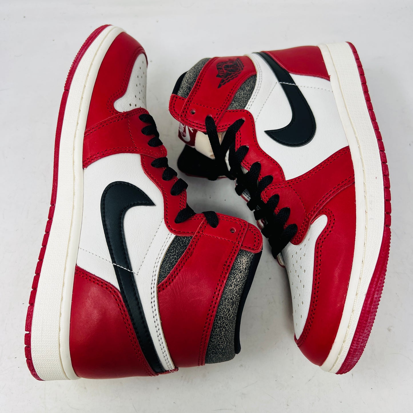 Jordan 1 Retro High OG Chicago Lost and Found