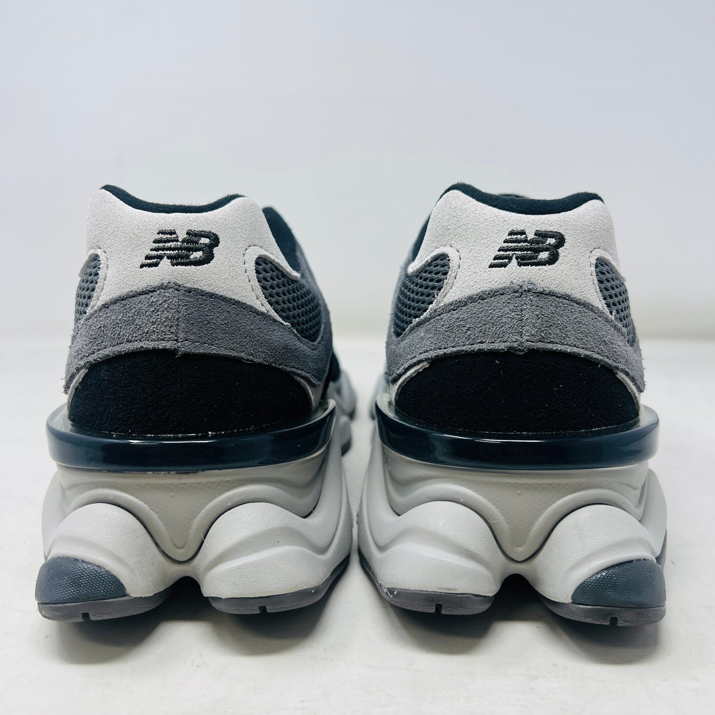 New Balance 9060 Black Castlerock