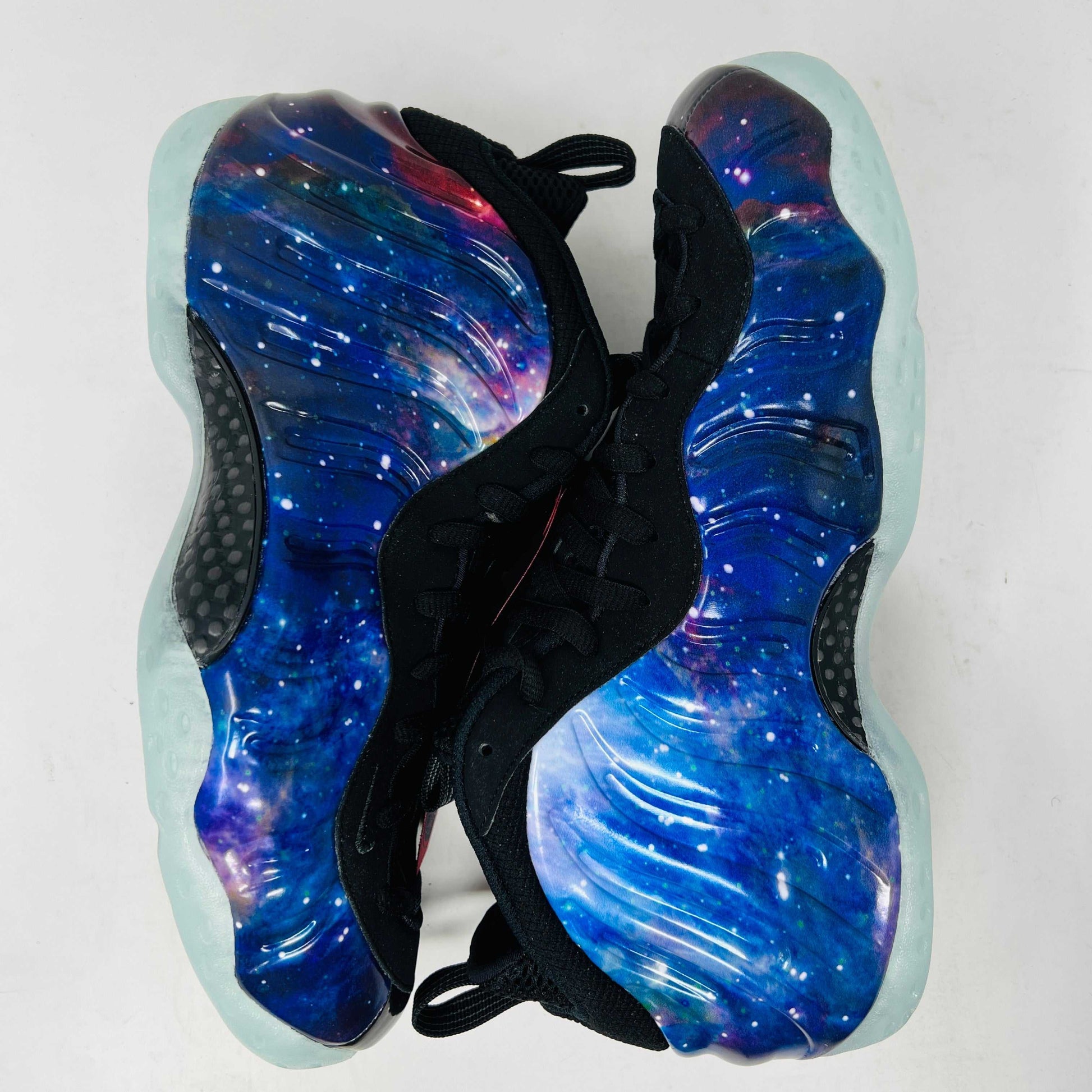 Nike Air Foamposite One Galaxy 2025 sneakers, brand new with original box and accessories.