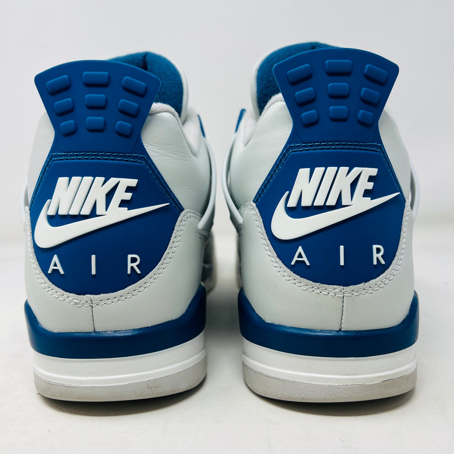 Jordan 4 Retro Military Blue (2024)