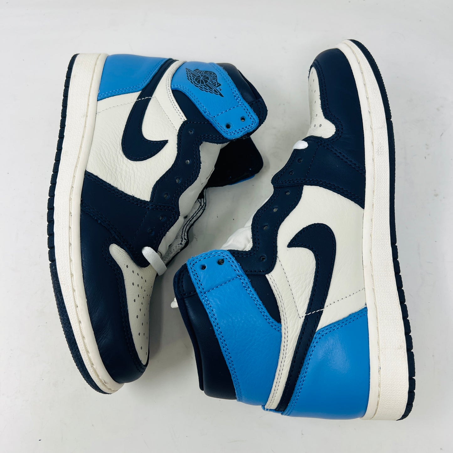 Jordan 1 Retro High Obsidian