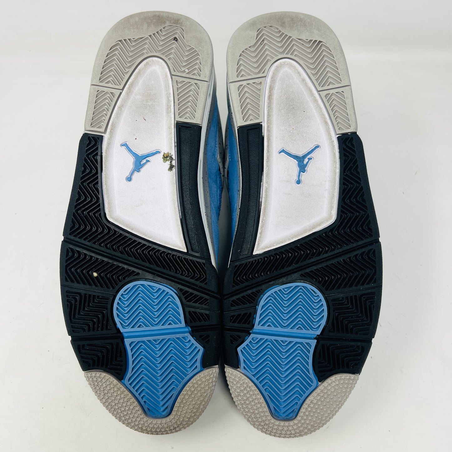 Jordan 4 Retro University Blue