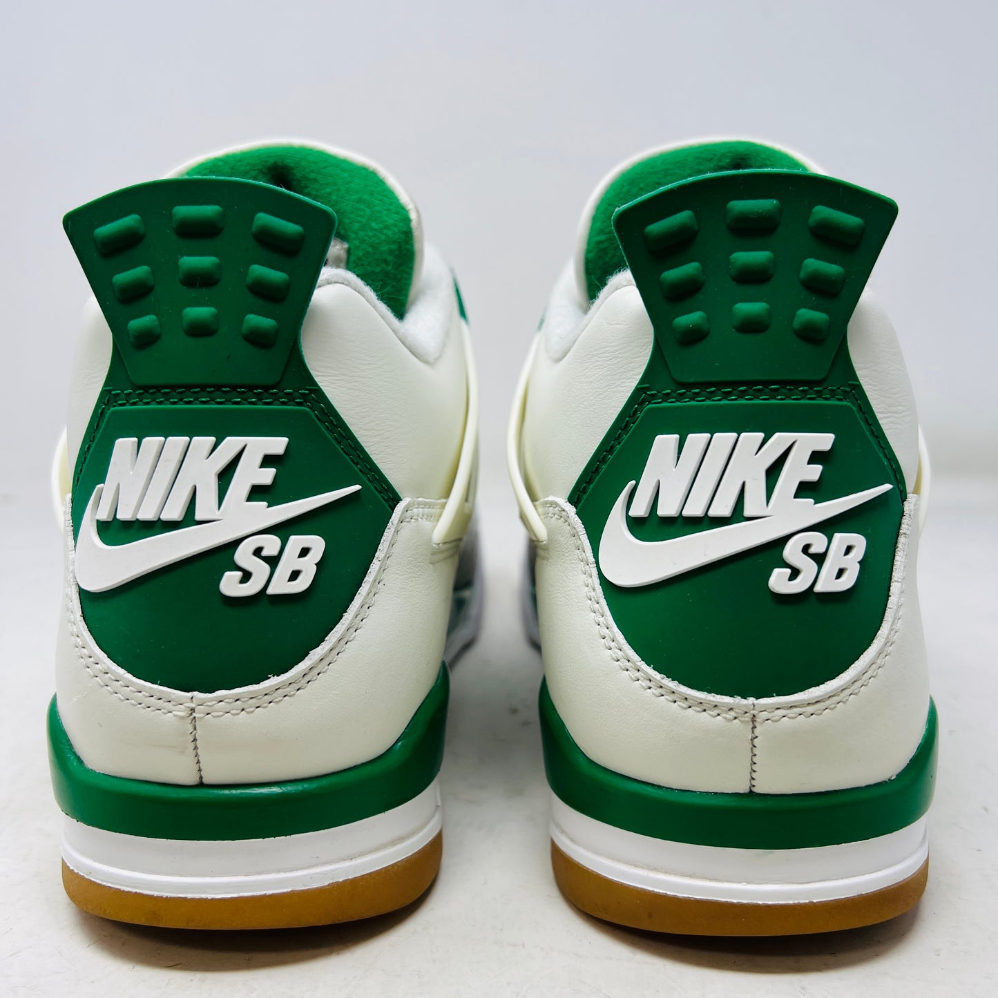 Jordan 4 Retro SB Pine Green