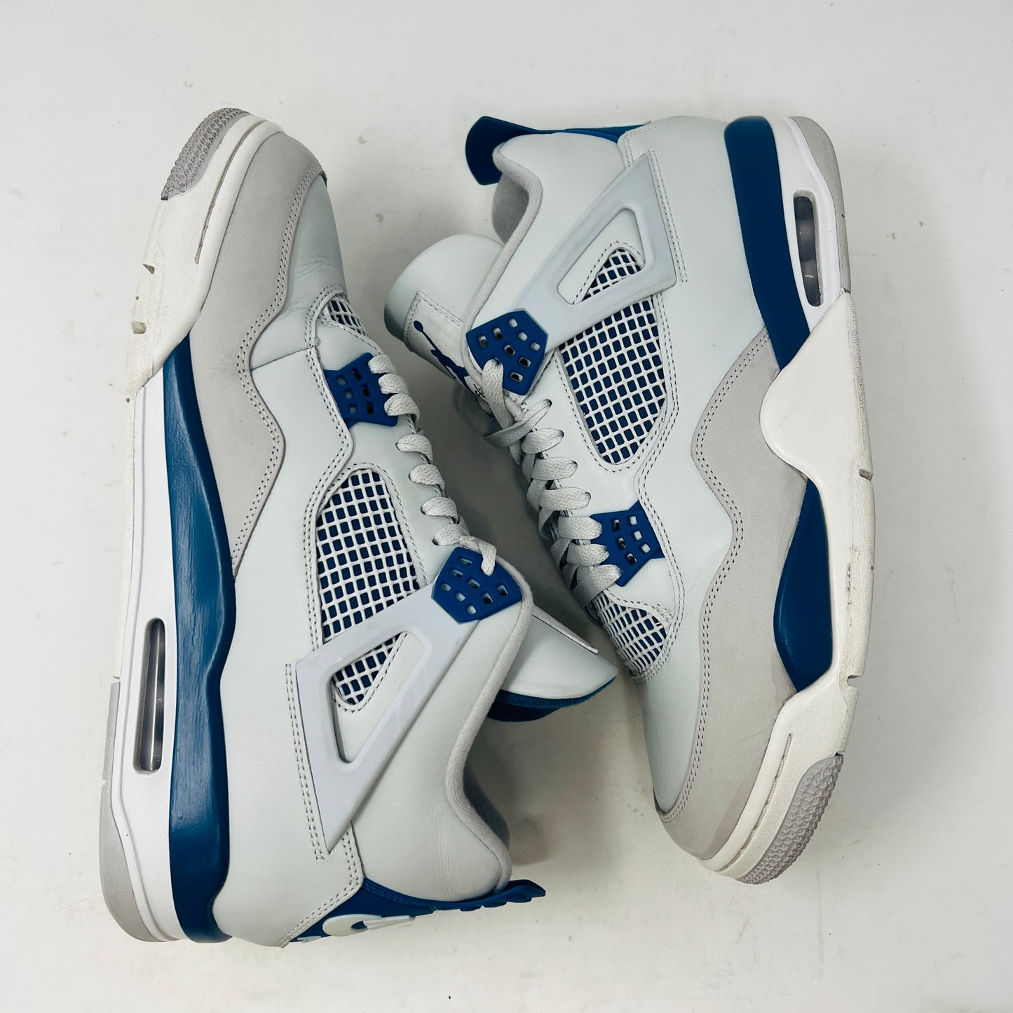 Jordan 4 Retro Military Blue (2024)