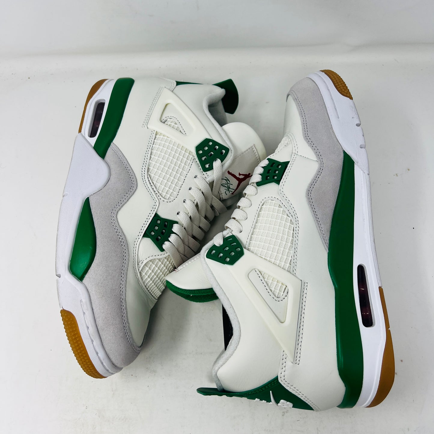 Jordan 4 Retro SB Pine Green