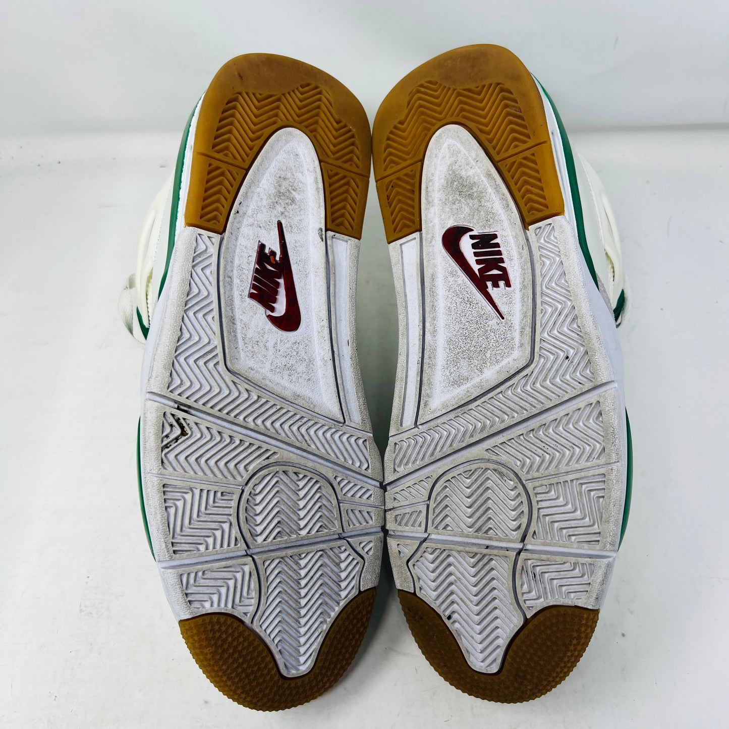 Jordan 4 Retro SB Pine Green