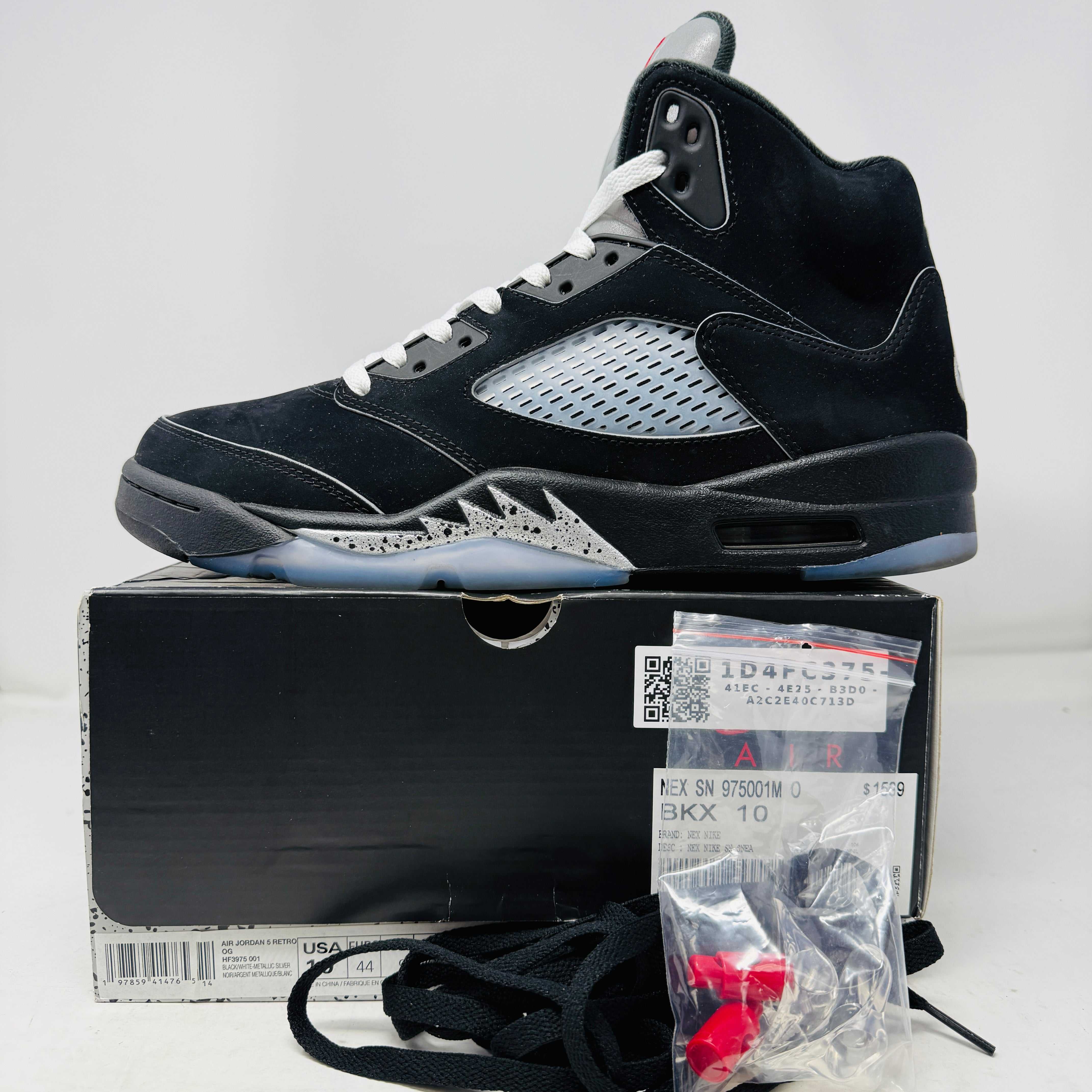 Jordan 5 Retro OG Black Metallic Reimagined - Classic Sneakers