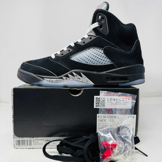 Jordan 5 Retro OG Black Metallic sneaker with clean uppers, box, and extra laces.