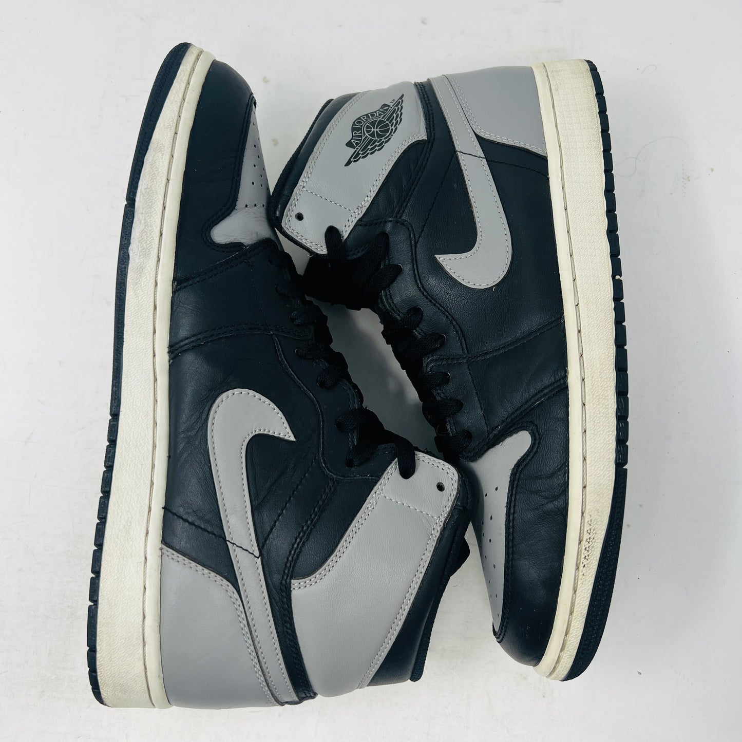 Jordan 1 Retro Shadow (2013)