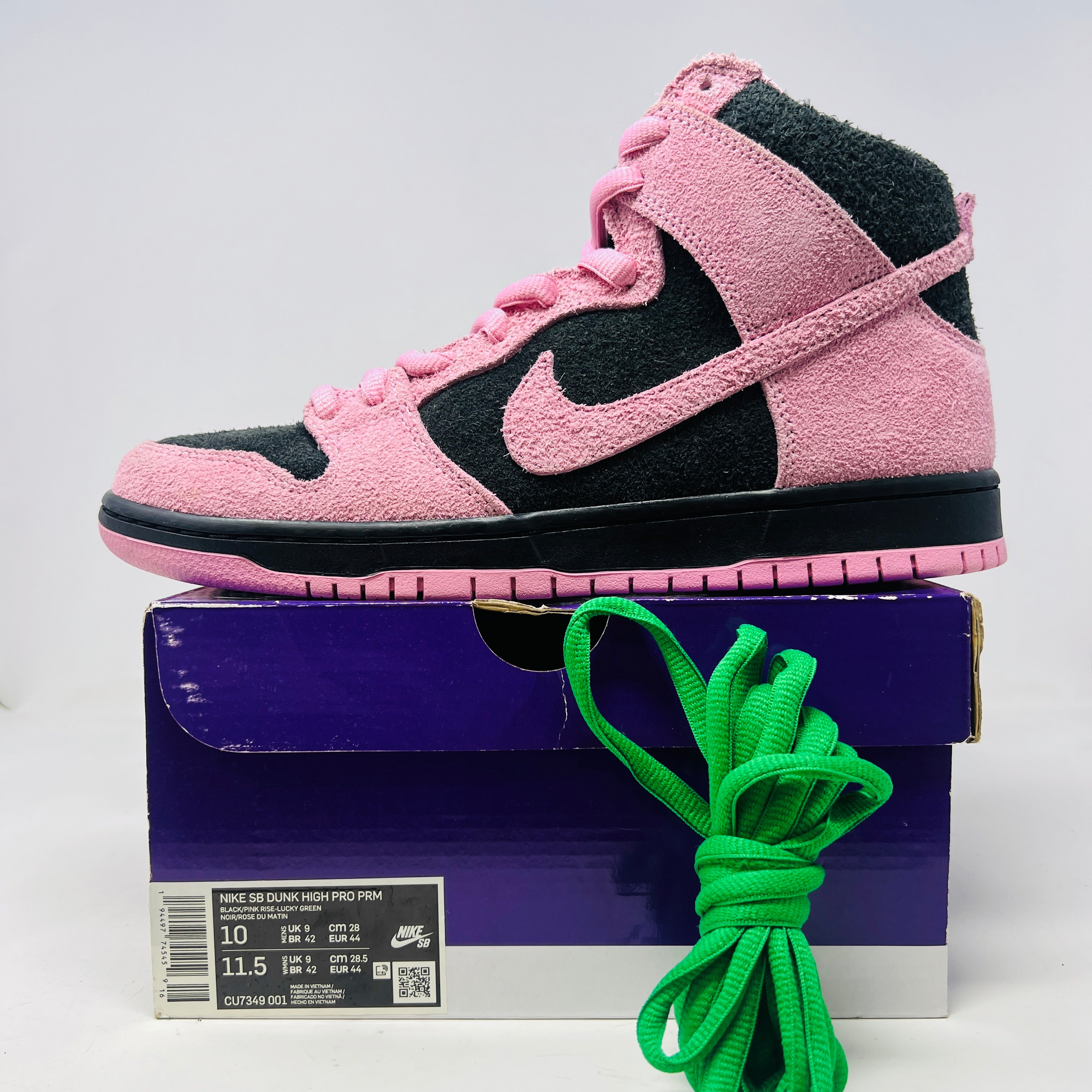●Nike SB Dunk Invert Celtics Nike SB Dunk High 
