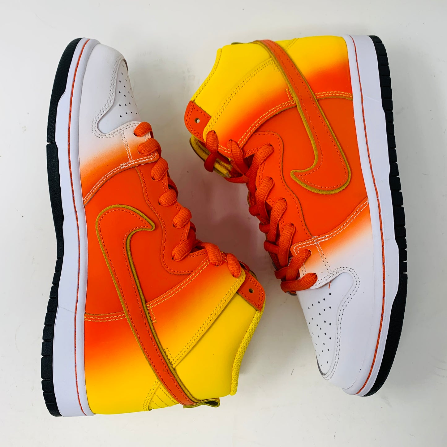 Nike SB Dunk High Sweet Tooth Candy Corn
