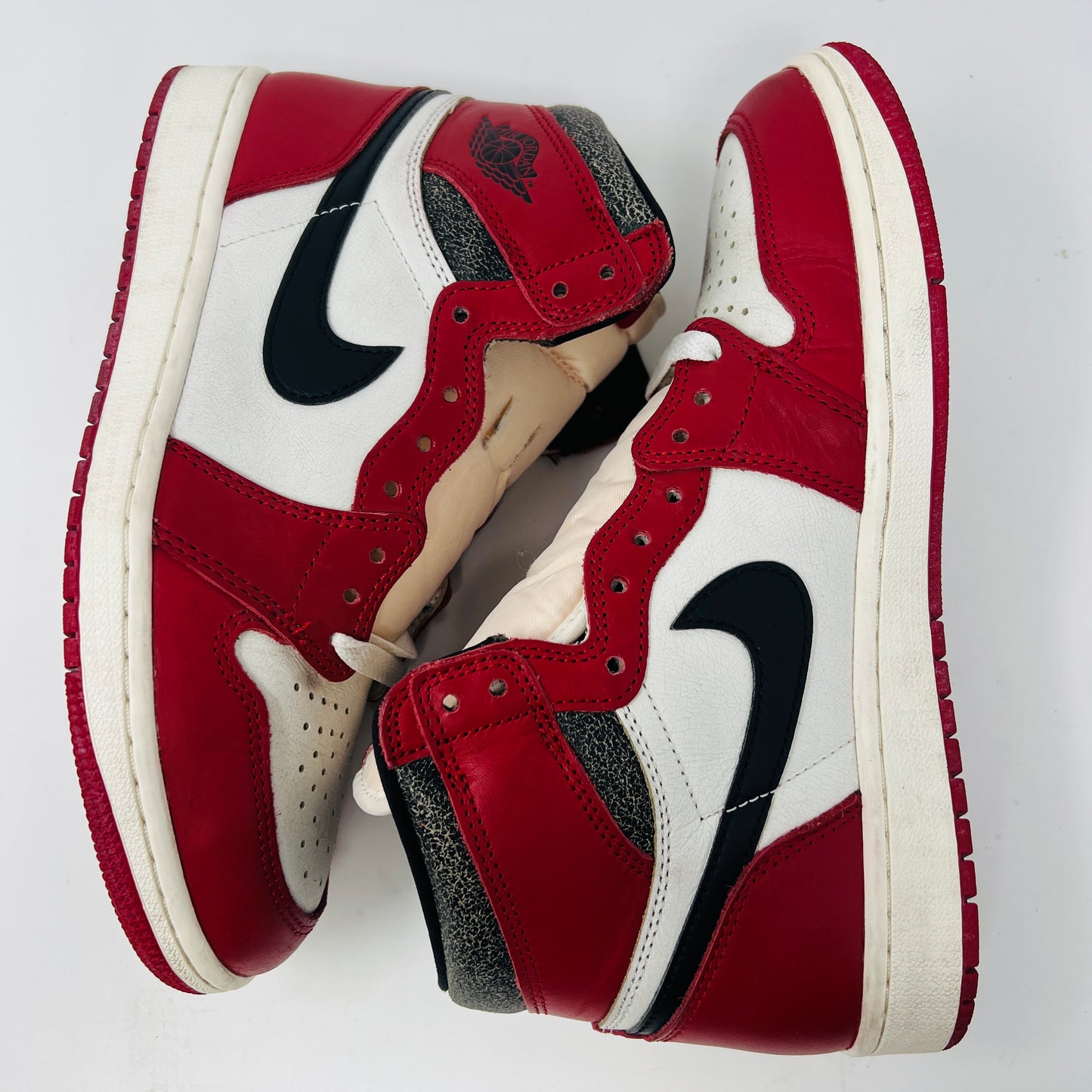 Jordan 1 Retro High OG Chicago Lost and Found