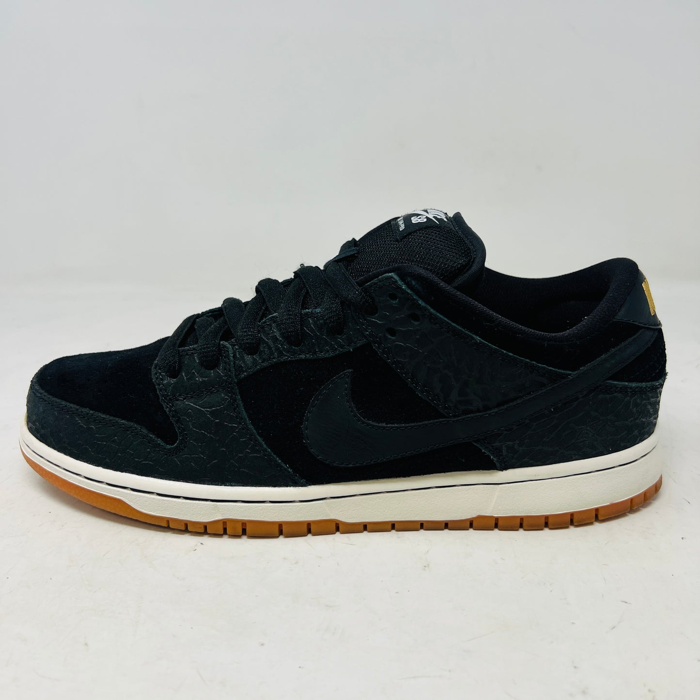 Nike SB Dunk Low Nontourage