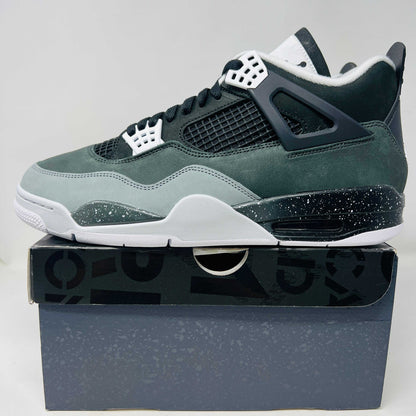 Jordan 4 Retro Fear 2024 sneaker, brand new condition, displayed on a box.