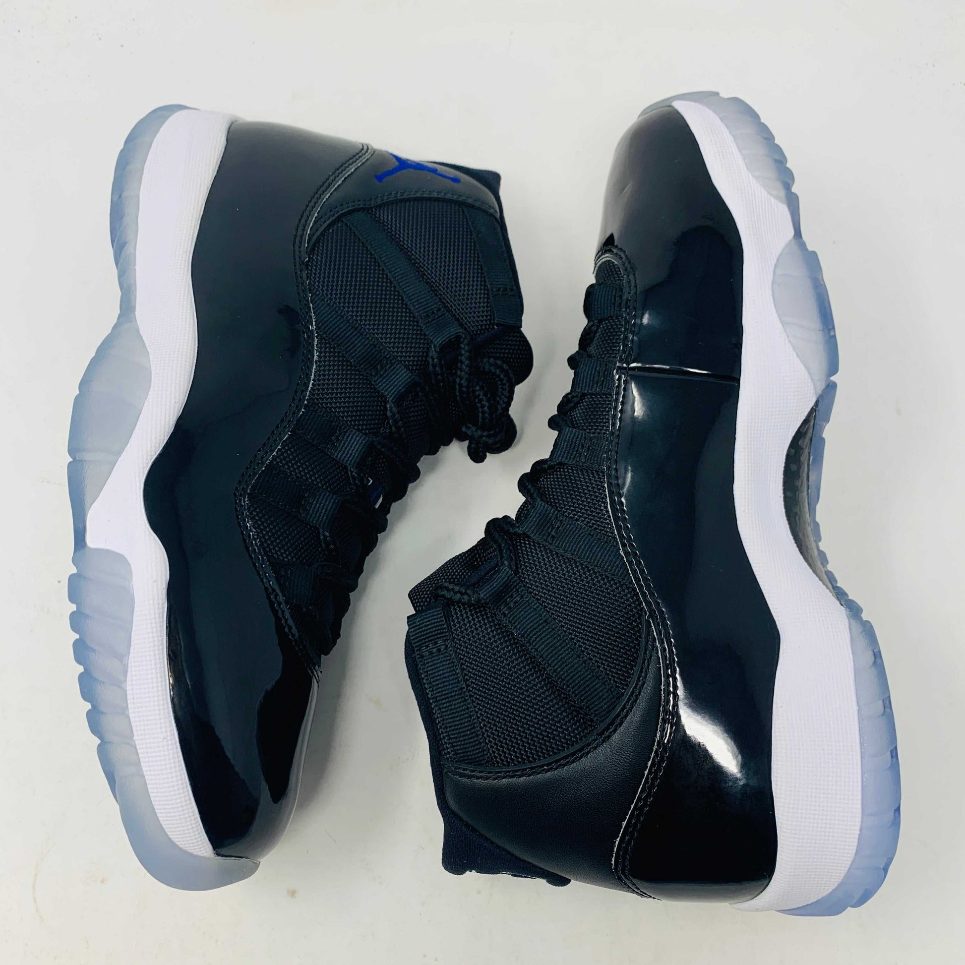 Jordan 11 Space Jam 2016 sneakers, brand new with good box condition, blue and white soles.