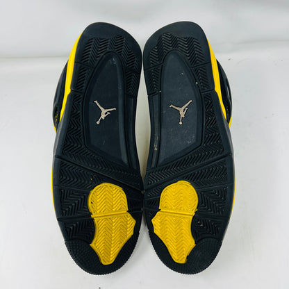 Jordan 4 Retro Thunder (2023)