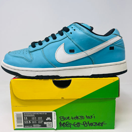 Nike SB Dunk Low Tokyo Blue Taxi