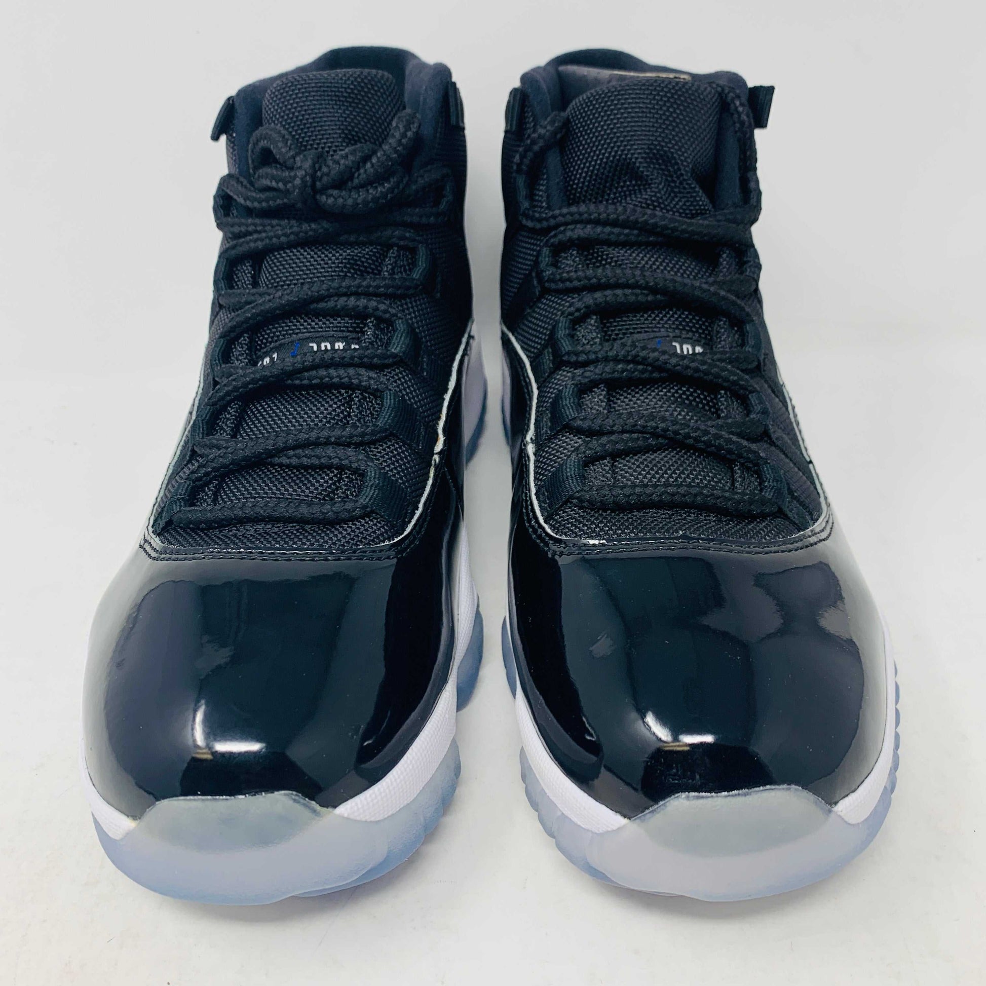 Jordan 11 Space Jam 2016 sneakers, brand new with good box condition, blue and white soles.