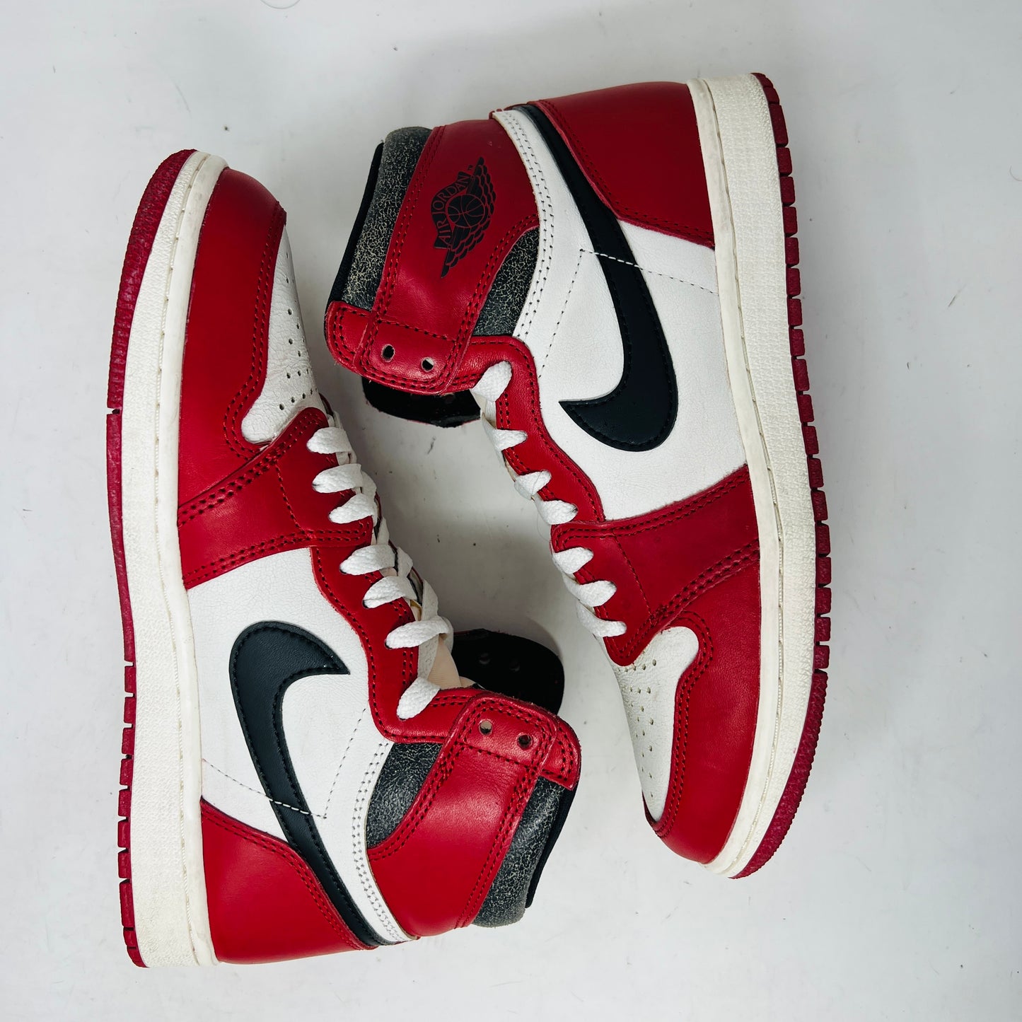 Jordan 1 Retro High OG Chicago Lost and Found