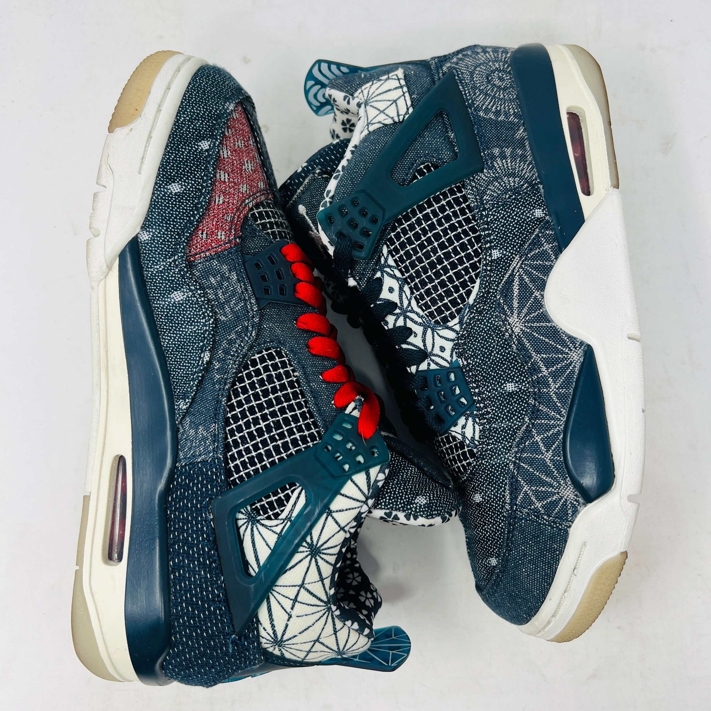 Jordan 4 Retro SE Sashiko