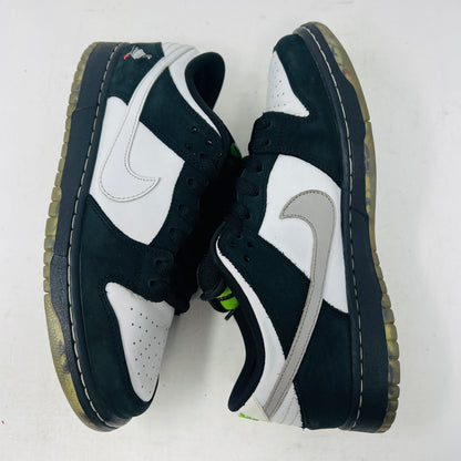 Nike SB Dunk Low Staple Panda Pigeon